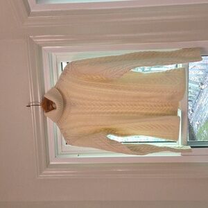 Classic  Lauren Ralph Lauren 100% Wool Cable Chunky Knit  T-neck Sweater Ivory S